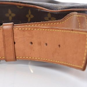 Louis Vuitton Croissant GM handbag